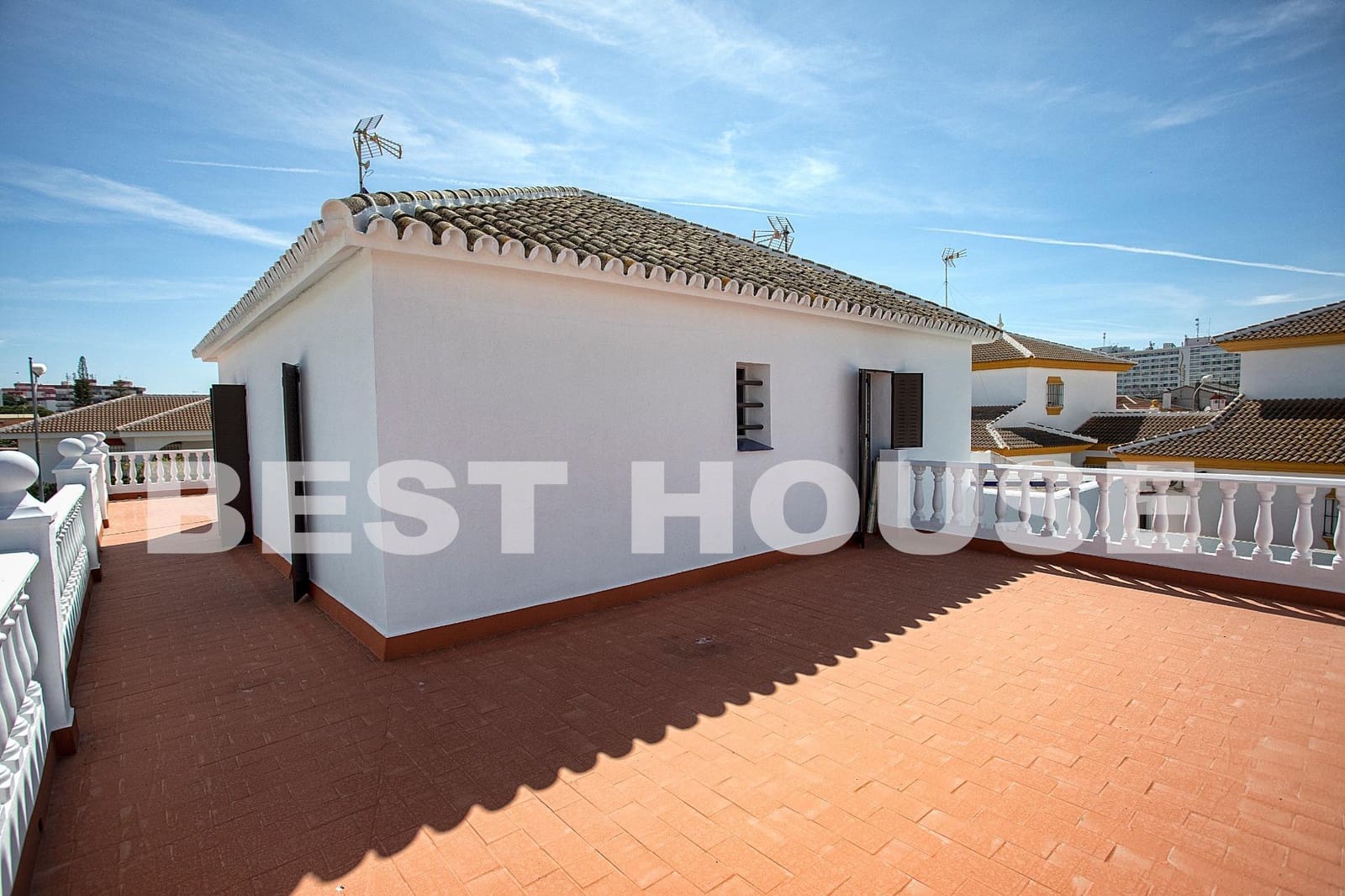 10 camera da letto Villa in vendita in Matalascanas con garage - 425.000 € (Rif: 9119228)