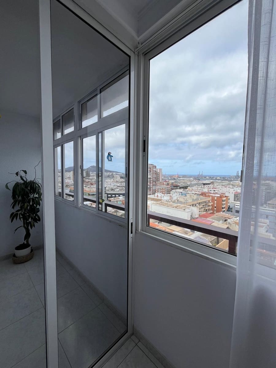 2 soveværelse Lejlighed til leje i Las Palmas de Gran Canaria - € 1.500 (Ref: 9119230)