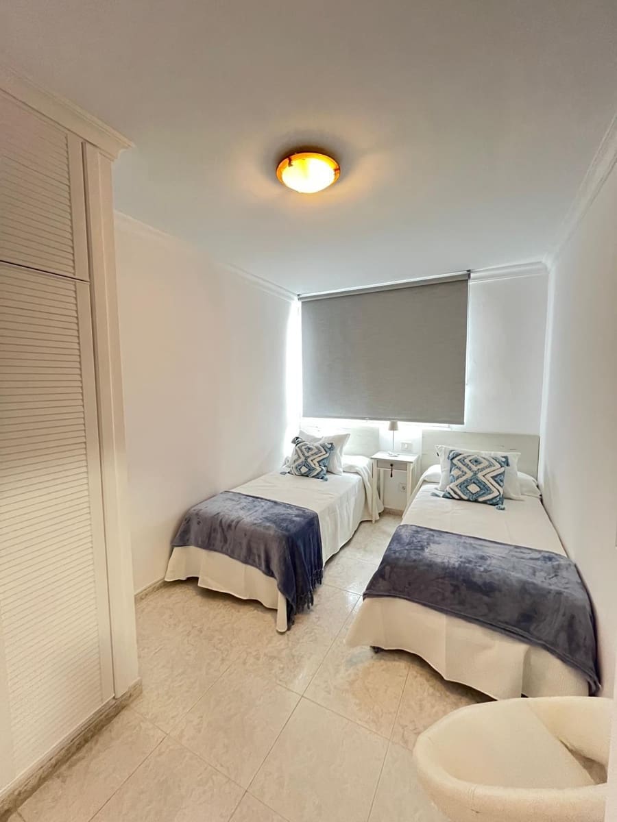 2 soveværelse Lejlighed til leje i Las Palmas de Gran Canaria - € 1.500 (Ref: 9119230)