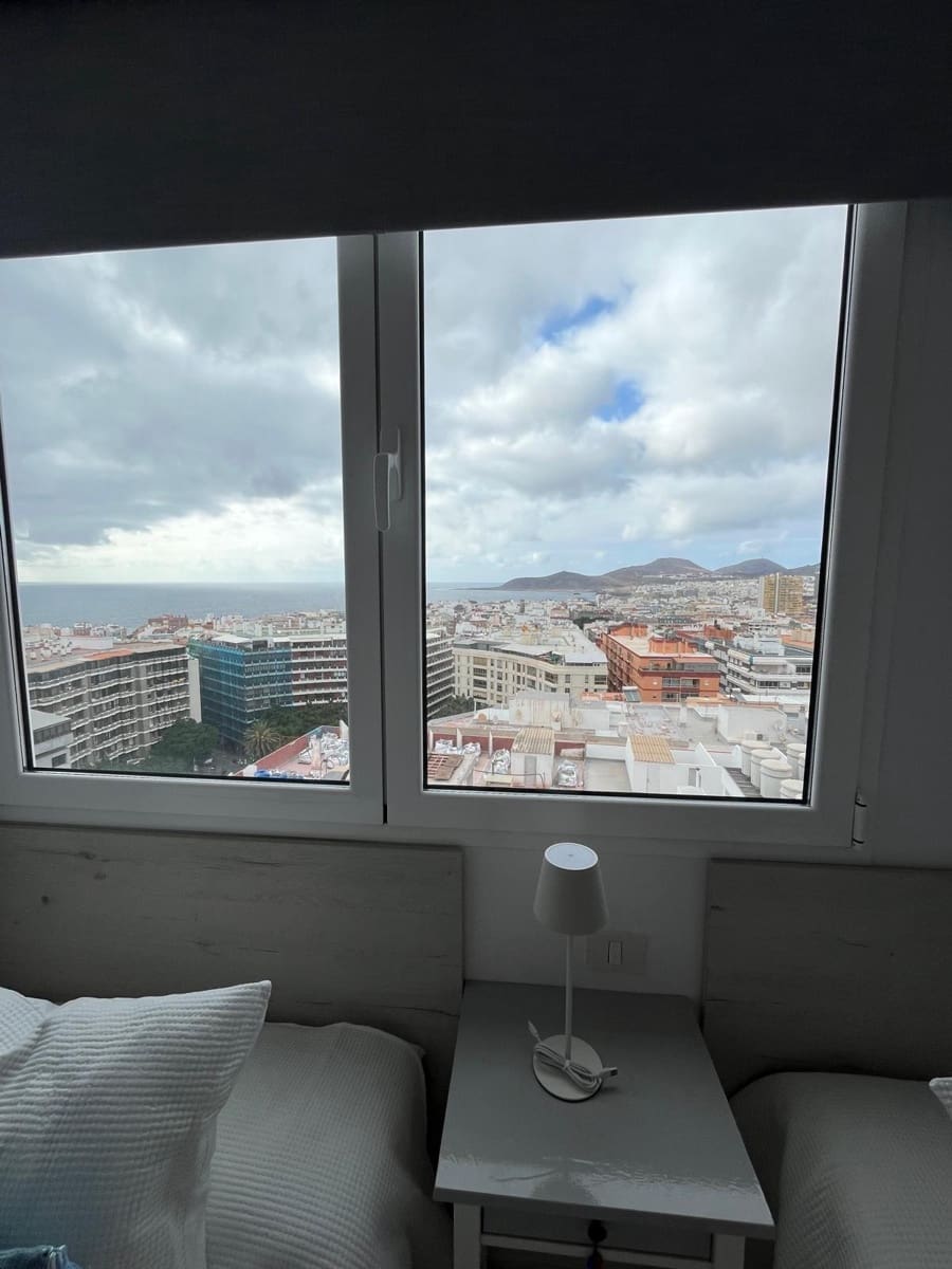 2 soveværelse Lejlighed til leje i Las Palmas de Gran Canaria - € 1.500 (Ref: 9119230)