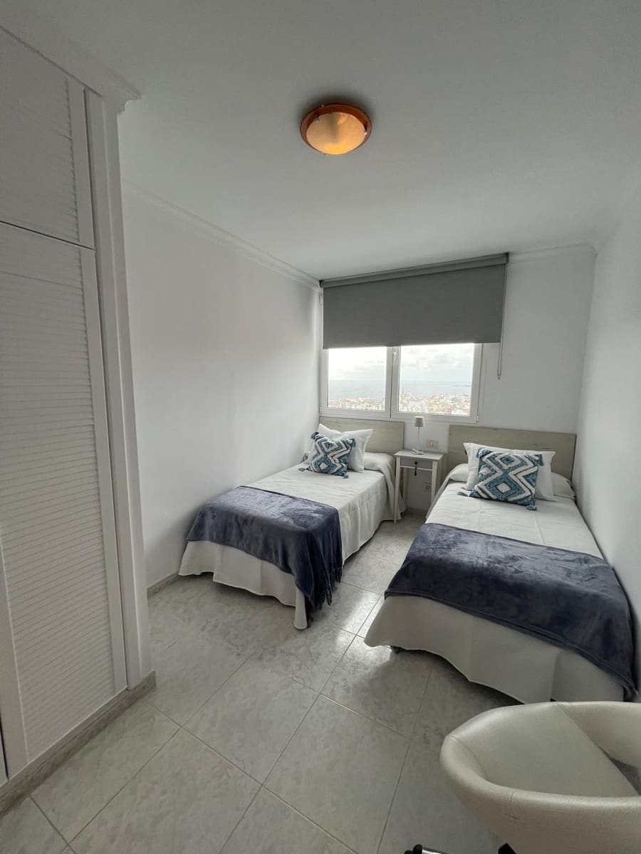 2 soveværelse Lejlighed til leje i Las Palmas de Gran Canaria - € 1.500 (Ref: 9119230)