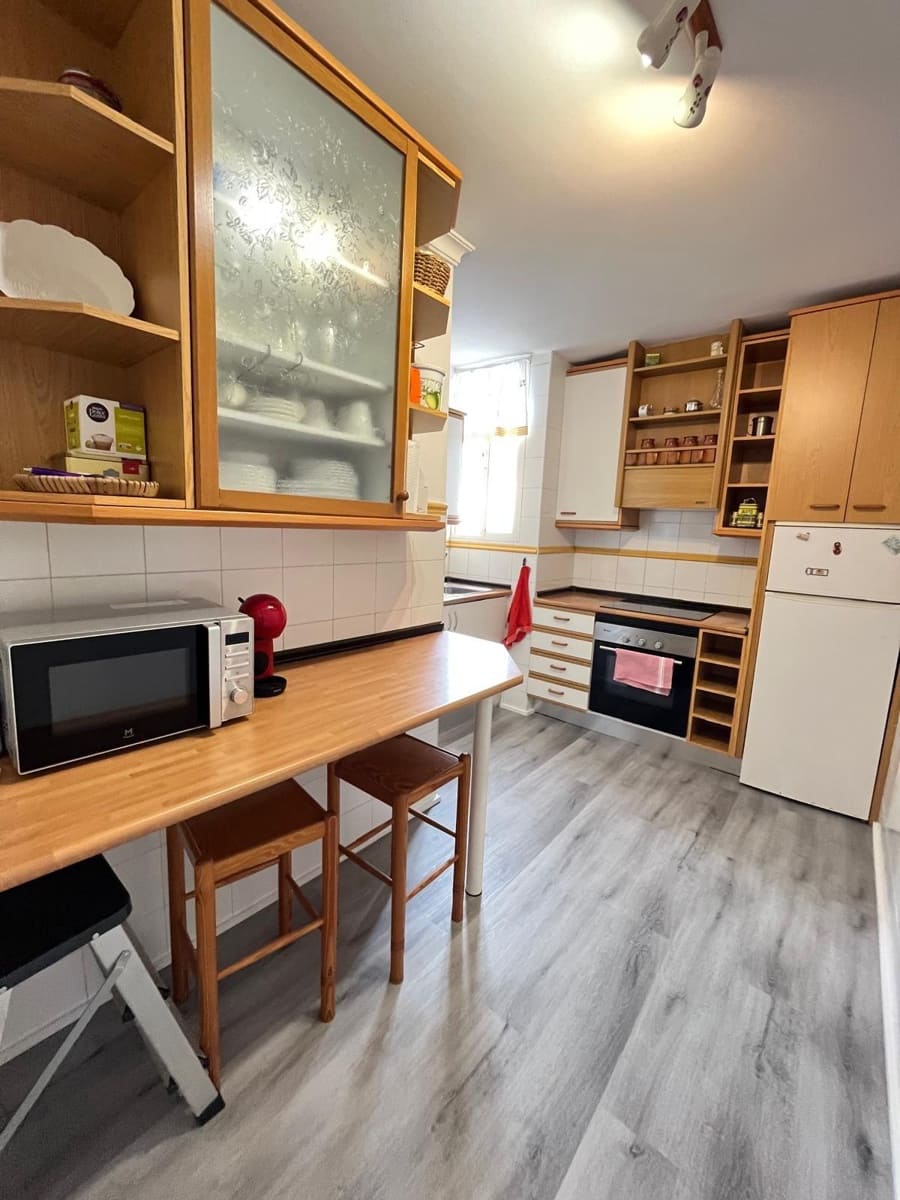 2 soveværelse Lejlighed til leje i Las Palmas de Gran Canaria - € 1.500 (Ref: 9119230)