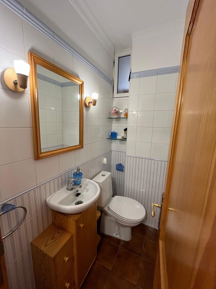 2 soveværelse Lejlighed til leje i Las Palmas de Gran Canaria - € 1.500 (Ref: 9119230)