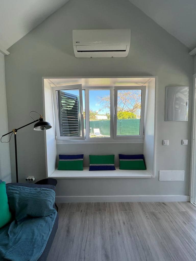 1 Zimmer Bungalow zu vermieten in Sonneland mit Pool - 1.400 € (Ref: 9119231)