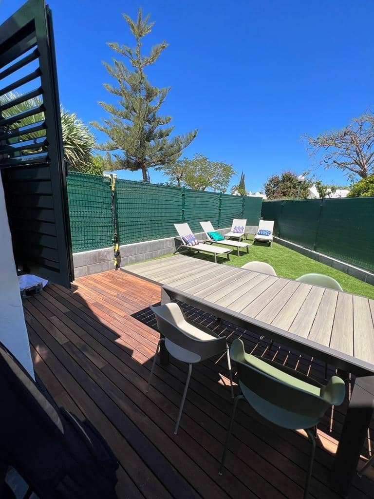 1 Zimmer Bungalow zu vermieten in Sonneland mit Pool - 1.400 € (Ref: 9119231)