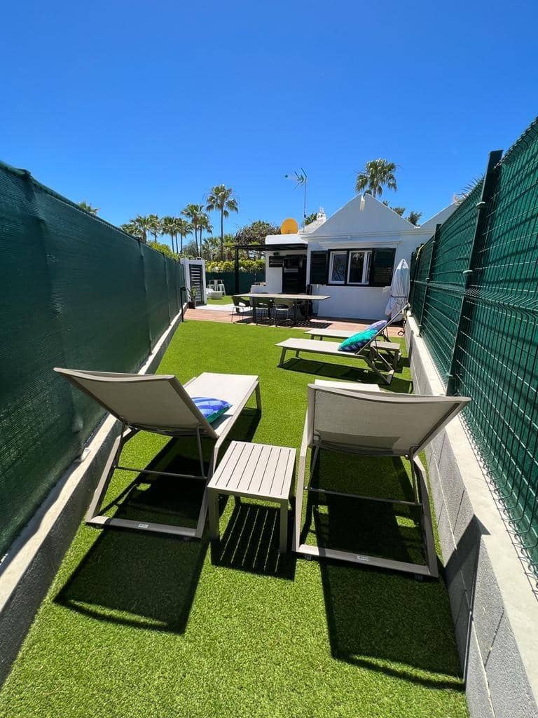 1 Zimmer Bungalow zu vermieten in Sonneland mit Pool - 1.400 € (Ref: 9119231)