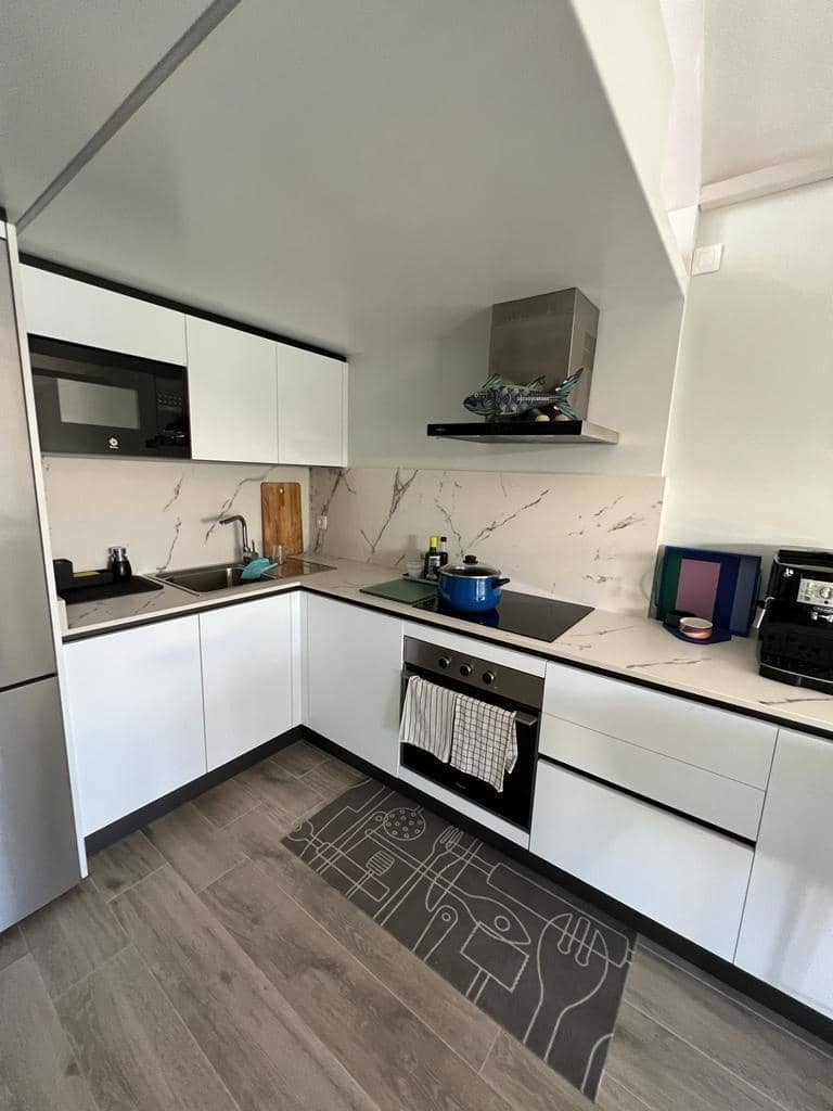 1 Zimmer Bungalow zu vermieten in Sonneland mit Pool - 1.400 € (Ref: 9119231)
