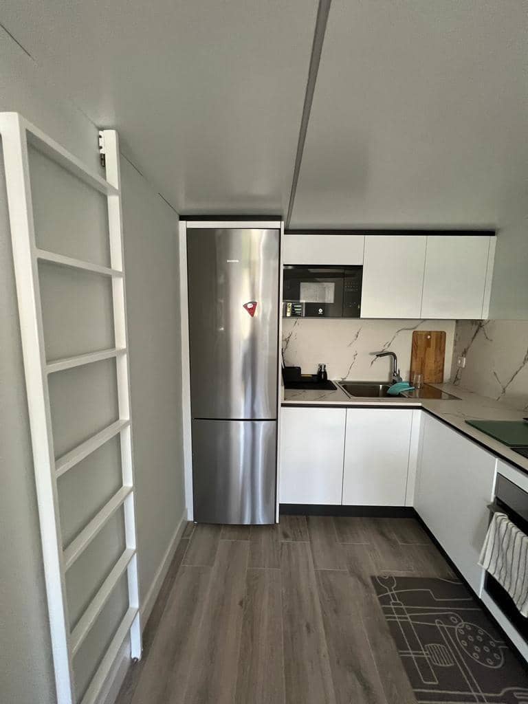 1 Zimmer Bungalow zu vermieten in Sonneland mit Pool - 1.400 € (Ref: 9119231)