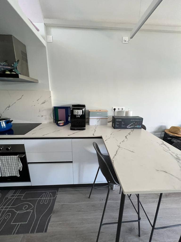 1 Zimmer Bungalow zu vermieten in Sonneland mit Pool - 1.400 € (Ref: 9119231)
