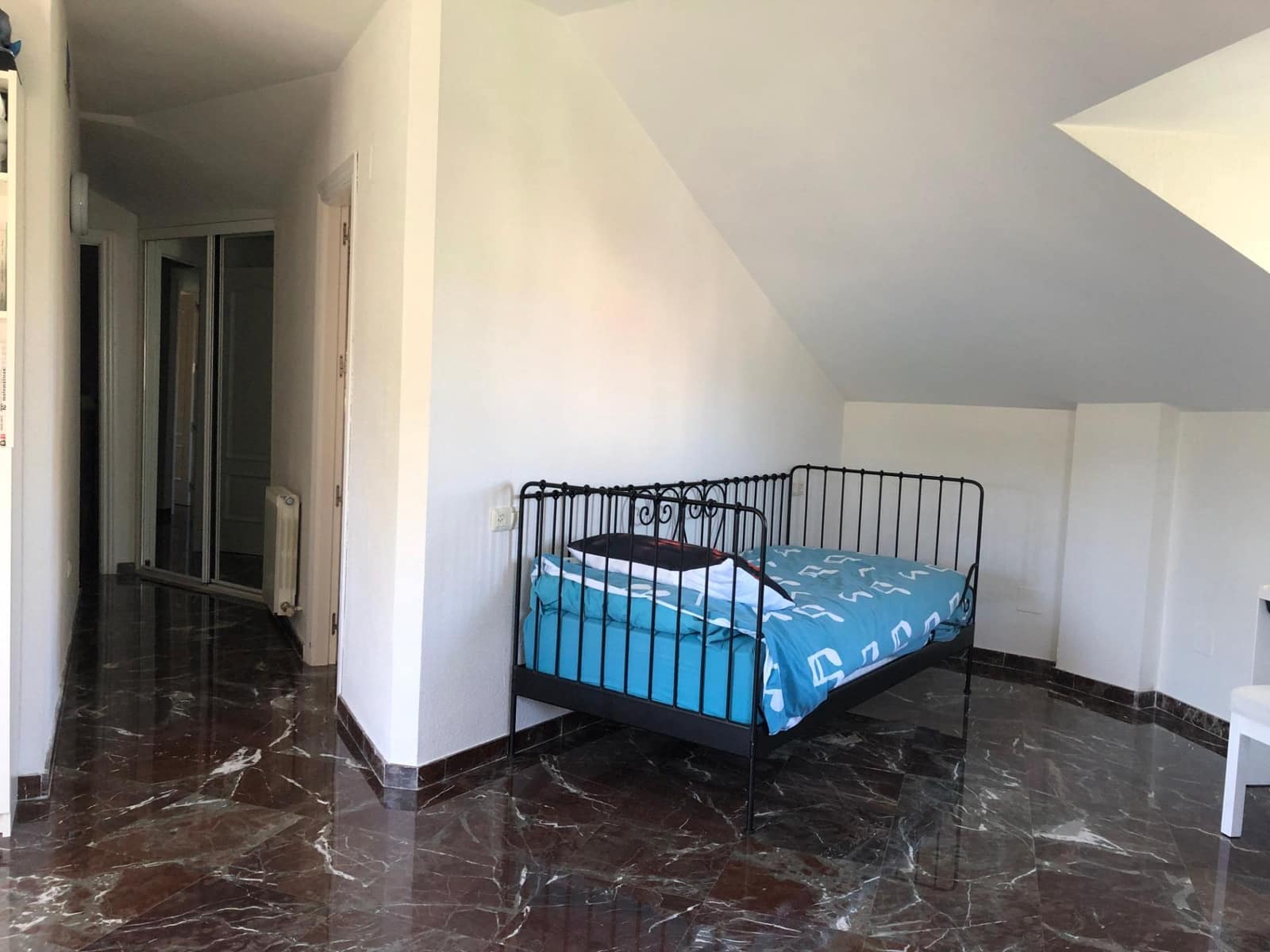 5 soveværelse Byhus til salg i Jaen by med garage - € 520.000 (Ref: 9119232)