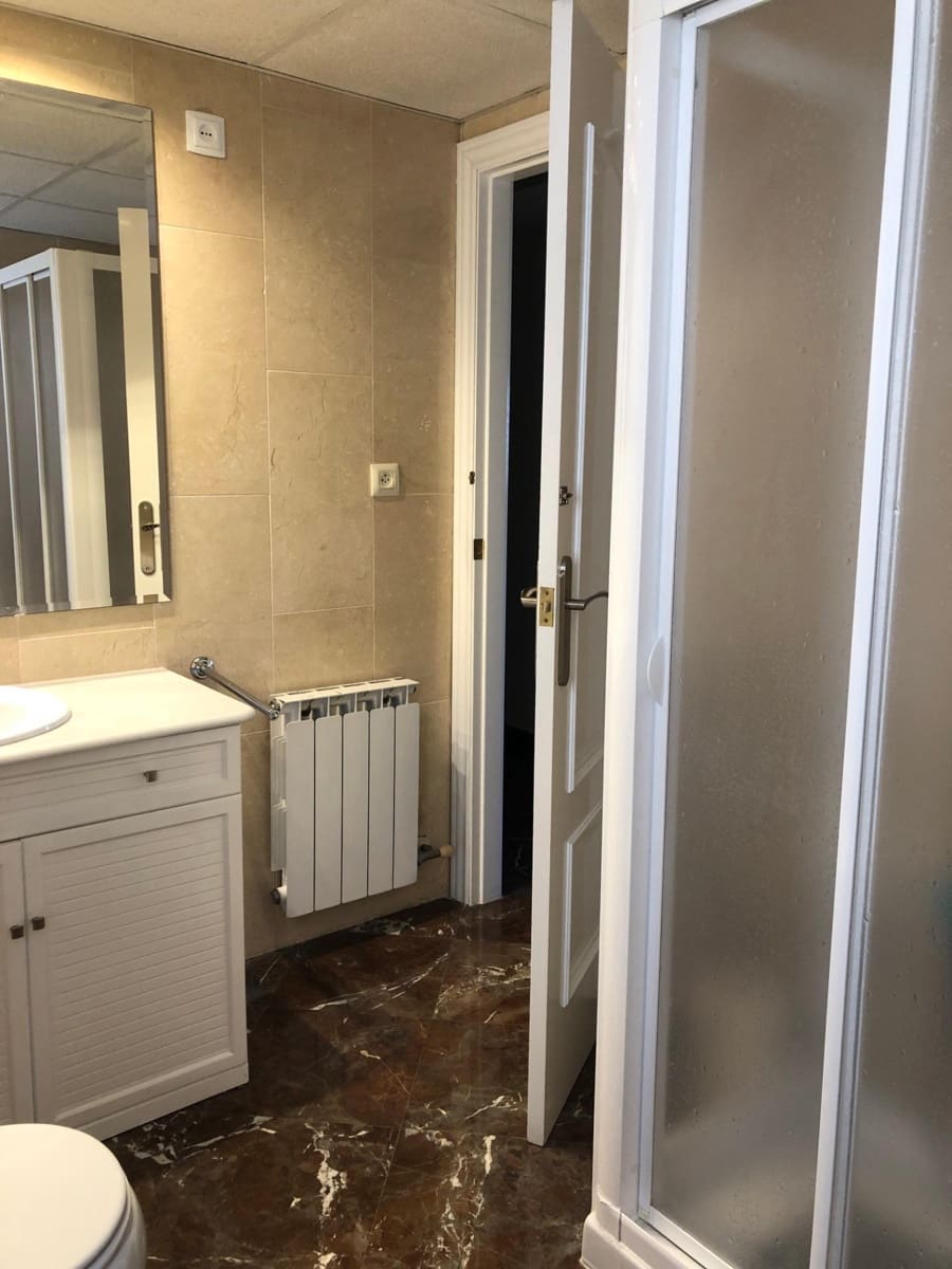 5 soveværelse Byhus til salg i Jaen by med garage - € 520.000 (Ref: 9119232)