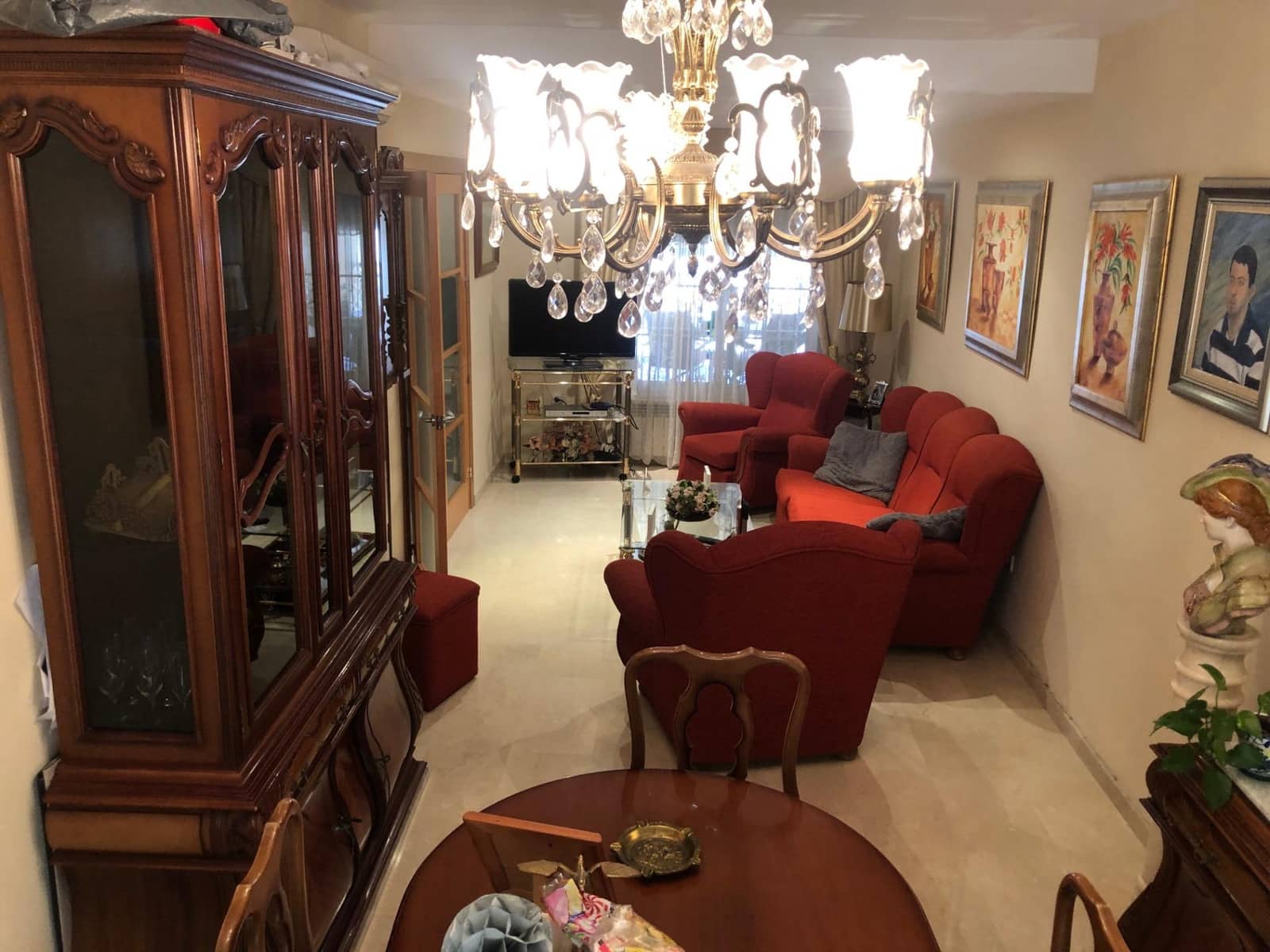 8 soveværelse Rækkehus til salg i Jaen by med swimmingpool garage - € 325.000 (Ref: 9119236)