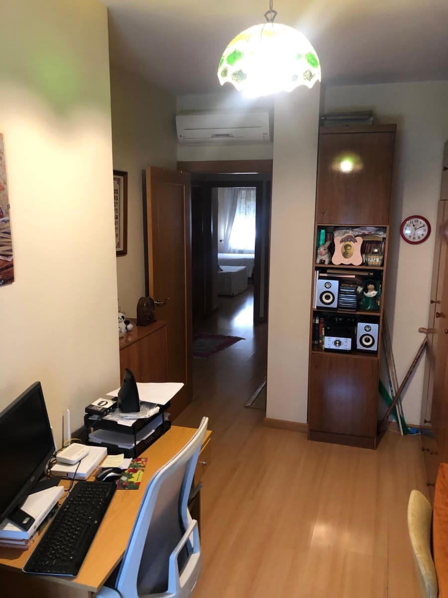 8 soveværelse Rækkehus til salg i Jaen by med swimmingpool garage - € 325.000 (Ref: 9119236)