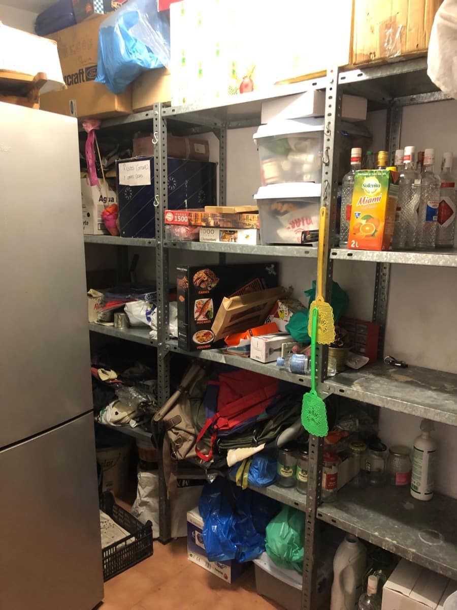 8 soveværelse Rækkehus til salg i Jaen by med swimmingpool garage - € 325.000 (Ref: 9119236)