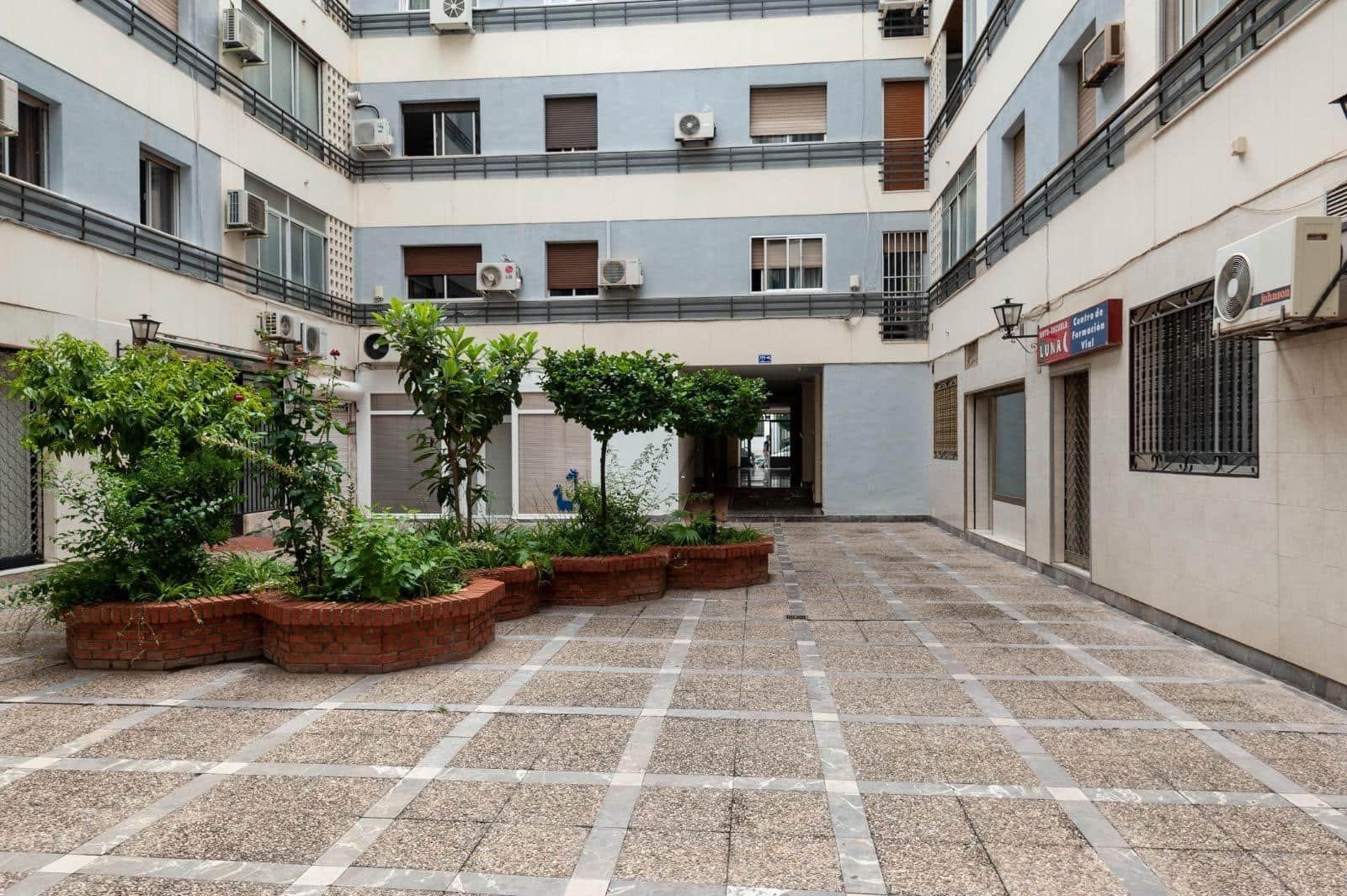 Commerciale in vendita in Jaen citta - 122.000 € (Rif: 9119237)