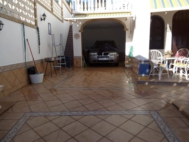 4 soveværelse Villa til salg i Matalascañas, Almonte med garage - € 390.000 (Ref: 9119238)