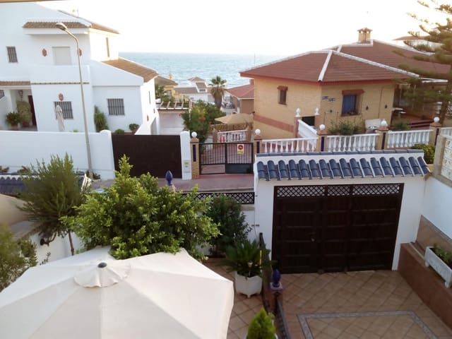 4 soveværelse Villa til salg i Matalascañas, Almonte med garage - € 390.000 (Ref: 9119238)