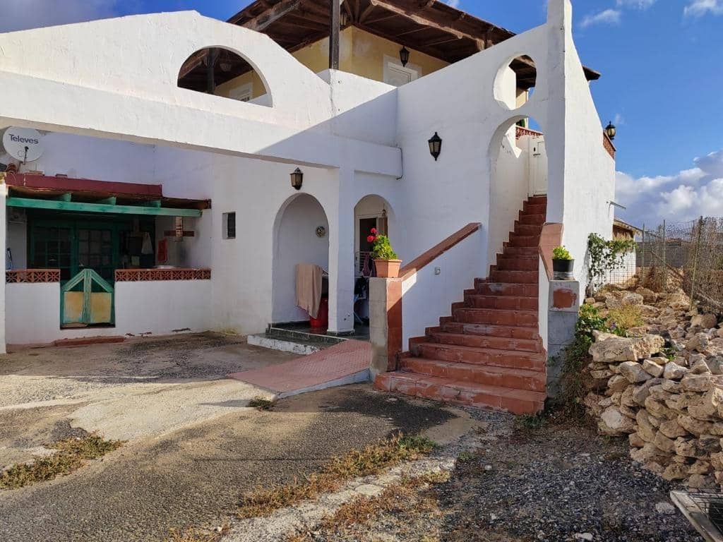 6 soveværelse Finca/Landehus til salg i Tuineje med garage - € 422.000 (Ref: 9119243)