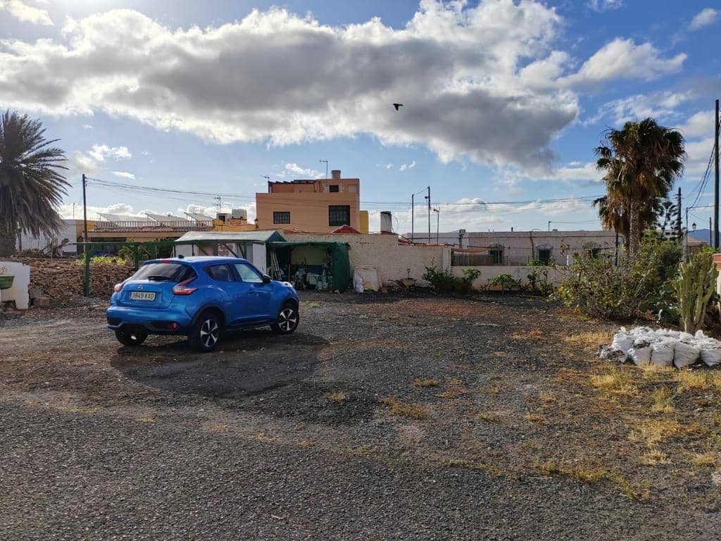 6 soveværelse Finca/Landehus til salg i Tuineje med garage - € 422.000 (Ref: 9119243)