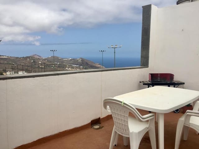 7 bedroom Terraced Villa for sale in Moya with pool - € 156,000 (Ref: 9119252)