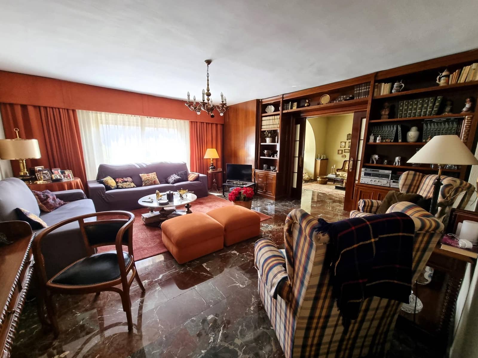 4 slaapkamer Flat te koop in Jaen stad met garage - € 310.000 (Ref: 9119255)