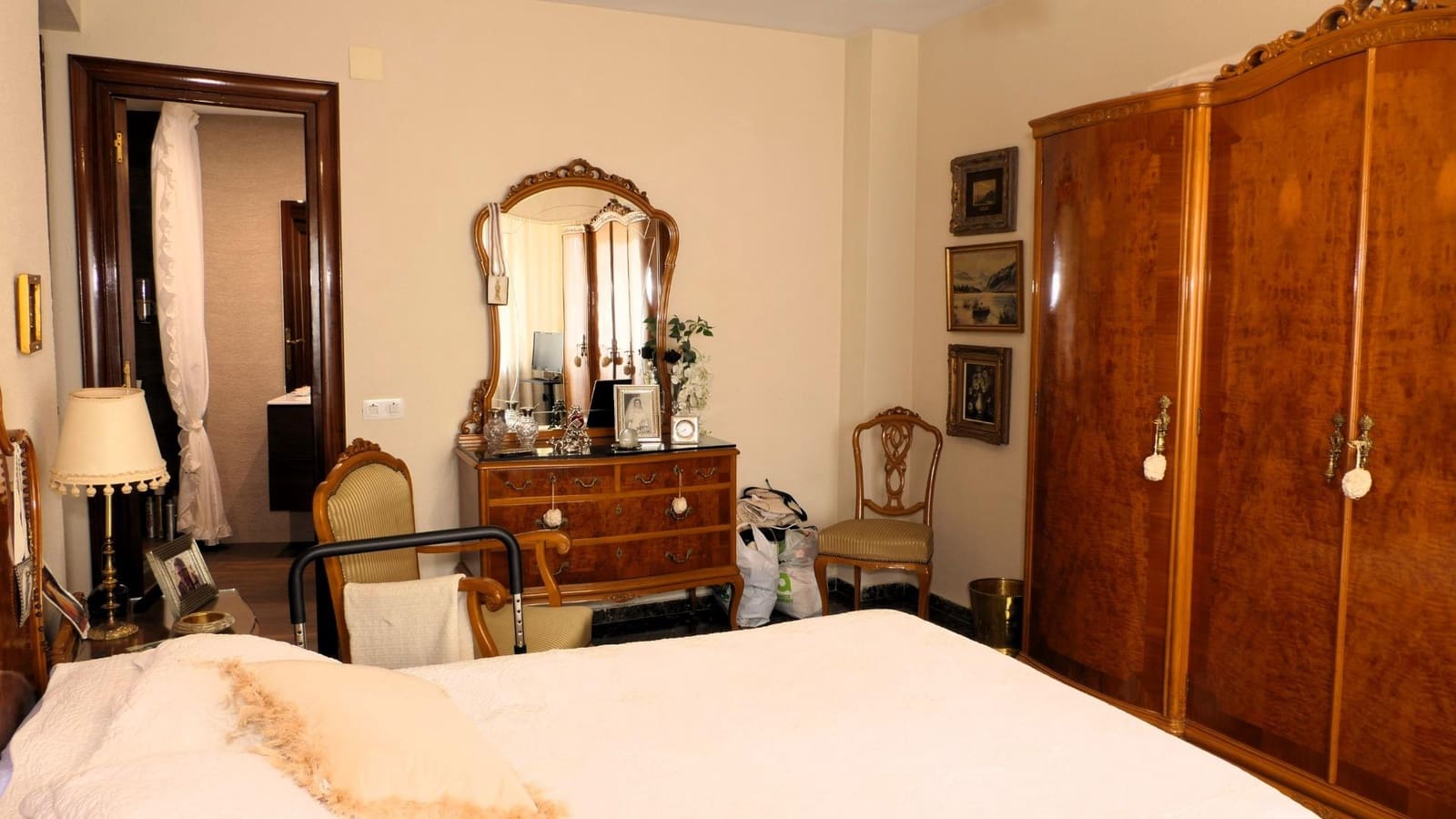 4 slaapkamer Flat te koop in Jaen stad met garage - € 310.000 (Ref: 9119255)