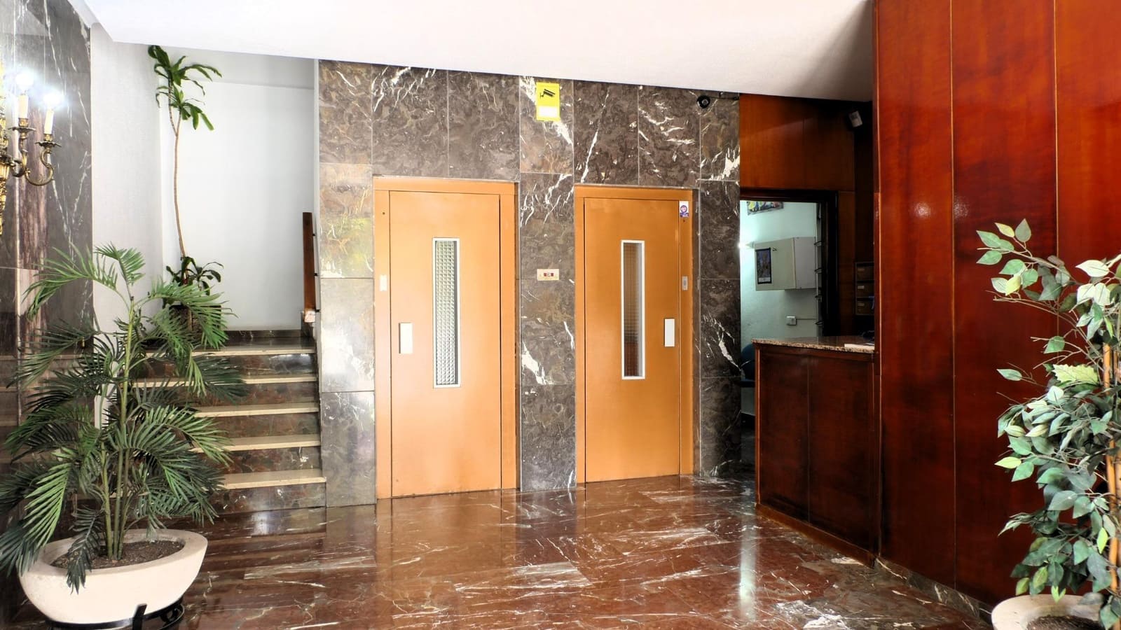 4 slaapkamer Flat te koop in Jaen stad met garage - € 310.000 (Ref: 9119255)