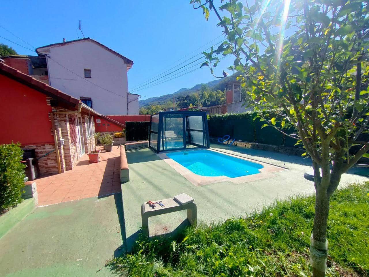 4 soveværelse Villa til salg i Mieres med swimmingpool garage - € 231.000 (Ref: 9119259)