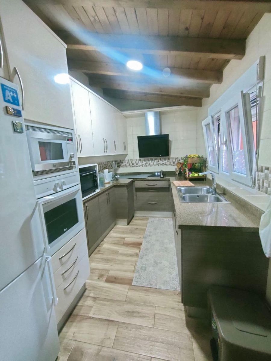 4 soveværelse Villa til salg i Mieres med swimmingpool garage - € 231.000 (Ref: 9119259)