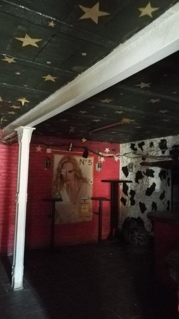 Erhverv til salg i Mieres med garage - € 180.000 (Ref: 9119260)