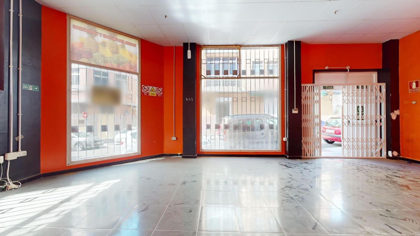 Commercieel te koop in Las Palmas de Gran Canaria - € 130.000 (Ref: 9119268)