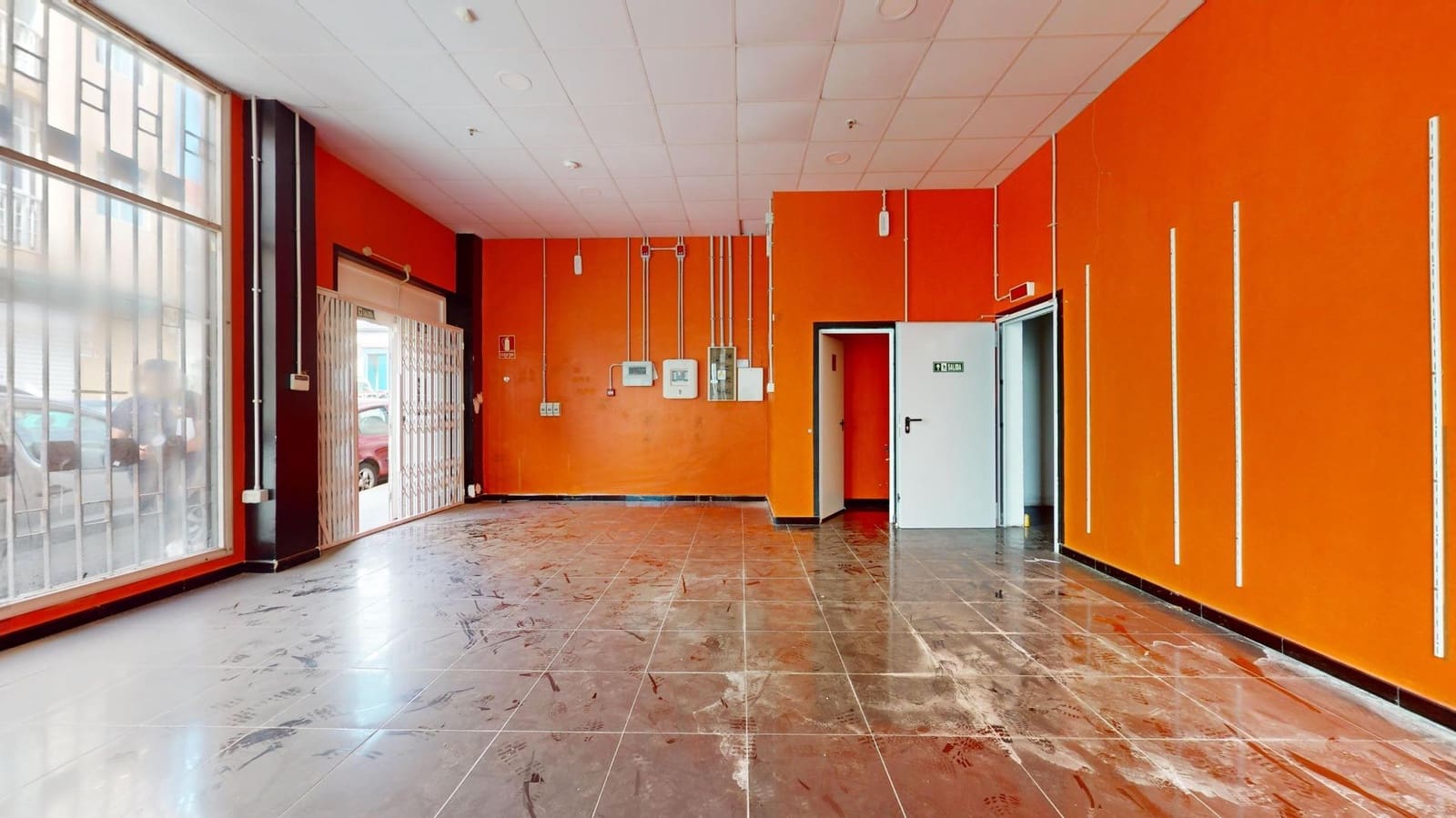 Commercieel te koop in Las Palmas de Gran Canaria - € 130.000 (Ref: 9119268)