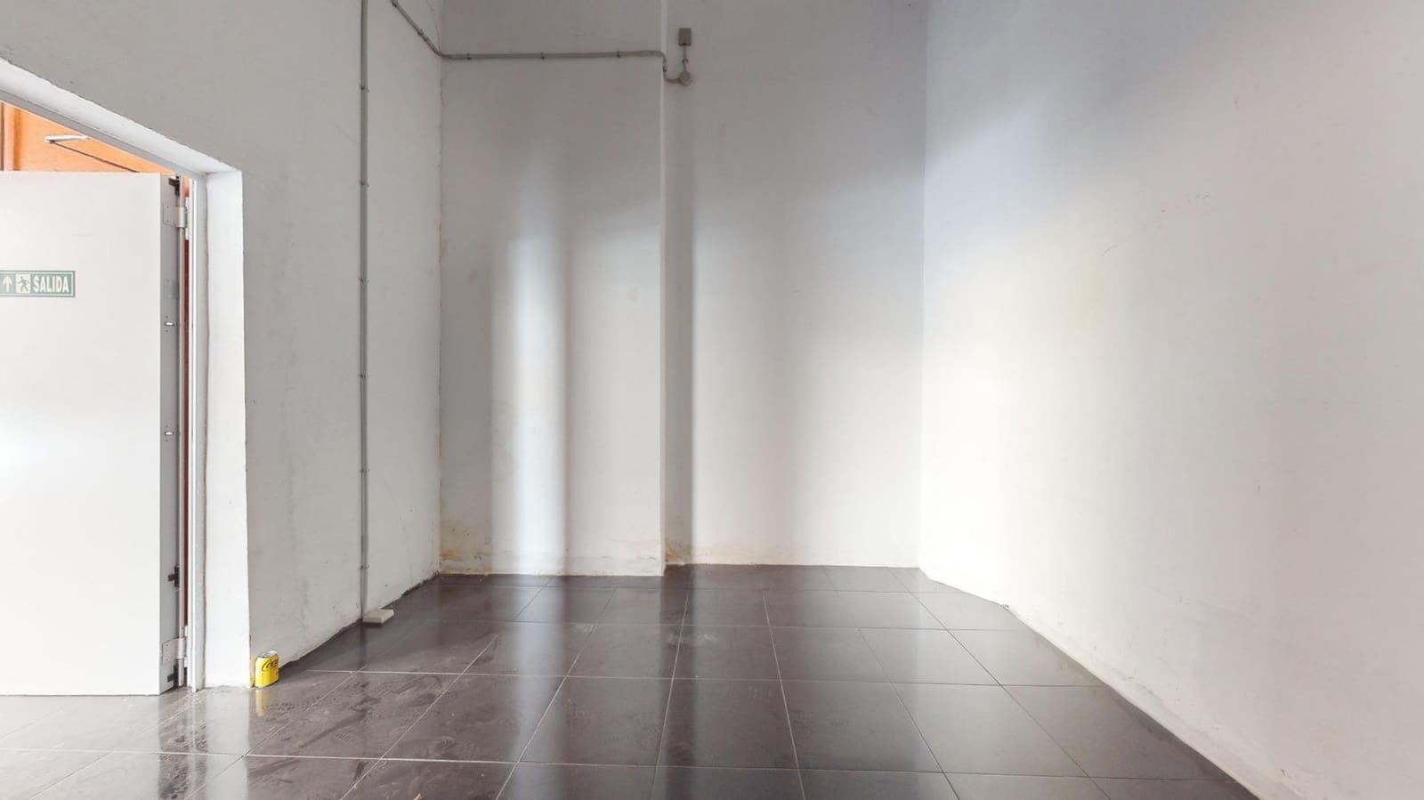 Commercieel te koop in Las Palmas de Gran Canaria - € 130.000 (Ref: 9119268)