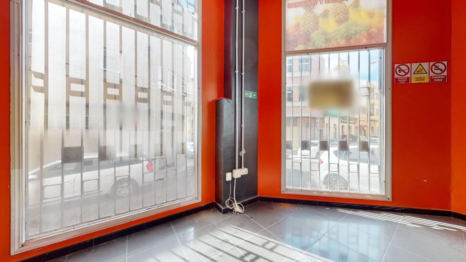 Commercieel te koop in Las Palmas de Gran Canaria - € 130.000 (Ref: 9119268)