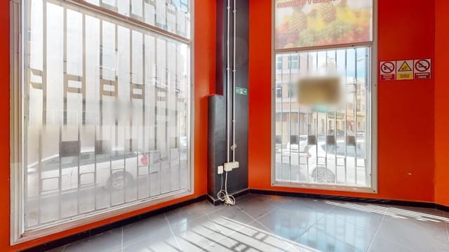 Kommersiell til salgs i Las Palmas de Gran Canaria - € 130 000 (Ref: 9119268)