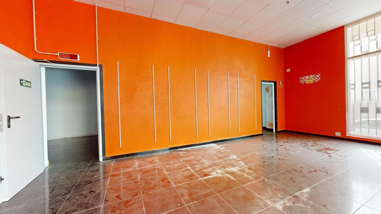 Commercieel te koop in Las Palmas de Gran Canaria - € 130.000 (Ref: 9119268)