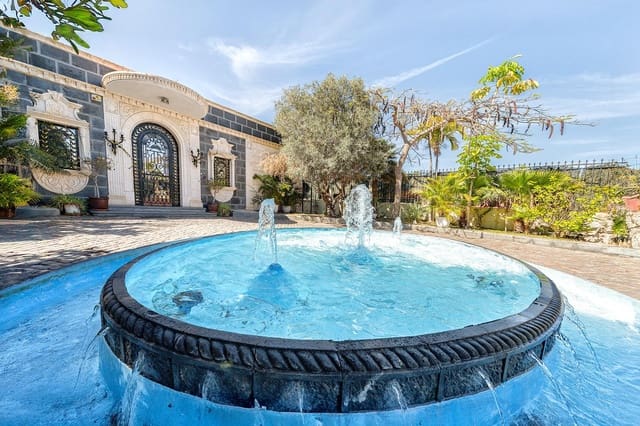 7 soveværelse Villa til salg i San Bartolomé de Tirajana med swimmingpool garage - € 3.900.000 (Ref: 9119269)