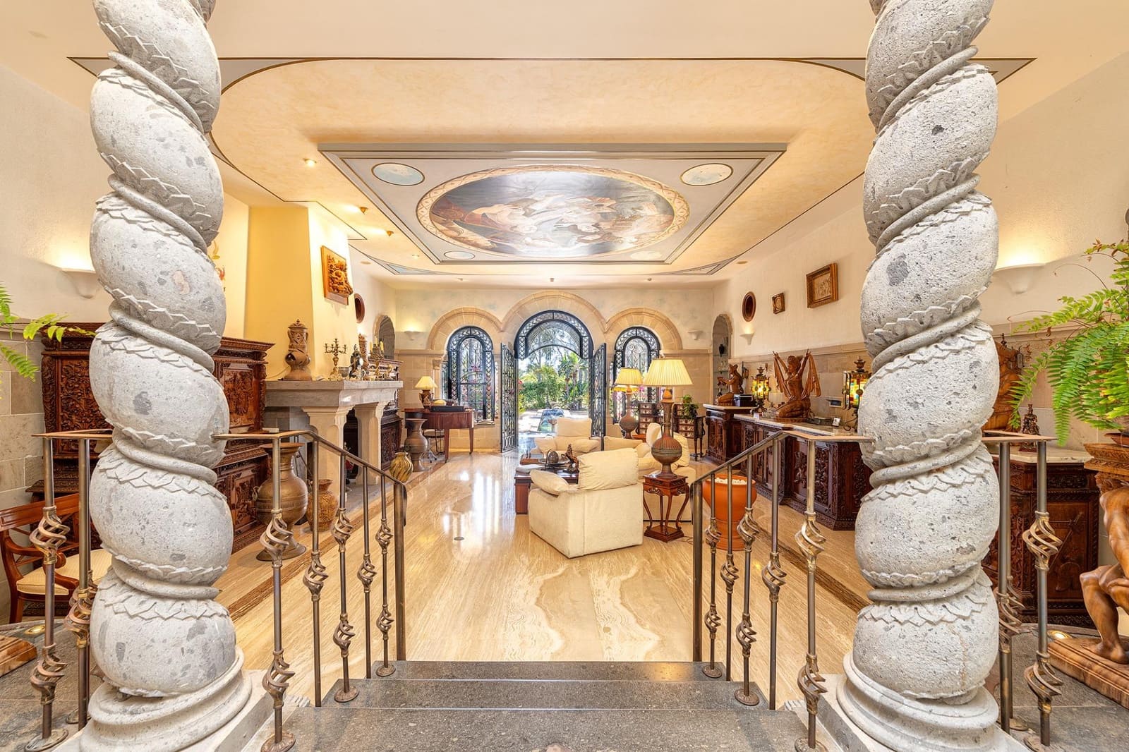 7 sypialnia Willa na sprzedaż w San Bartolome de Tirajana z basenem garażem - 3 900 000 € (Ref: 9119269)