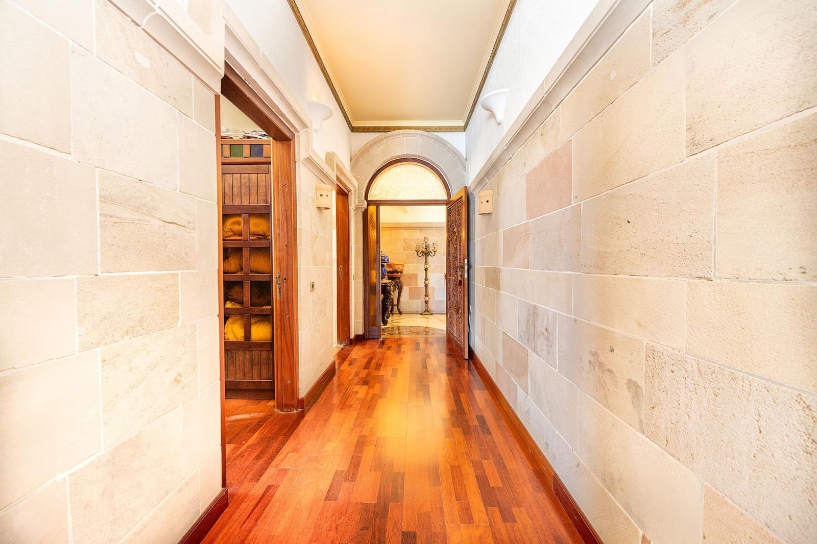 7 sypialnia Willa na sprzedaż w San Bartolome de Tirajana z basenem garażem - 3 900 000 € (Ref: 9119269)