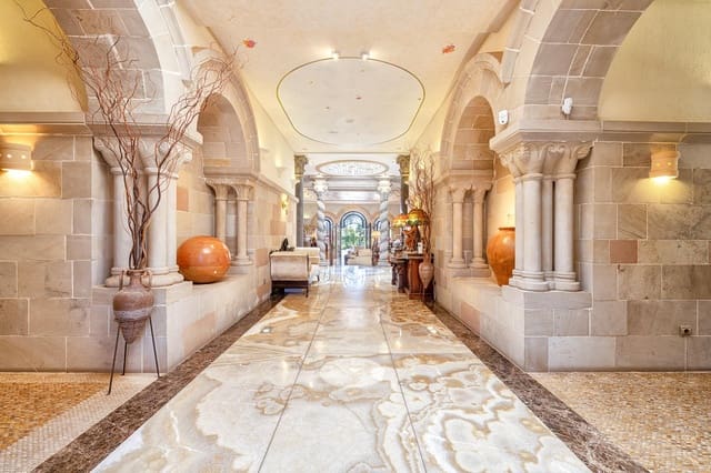 7 soveværelse Villa til salg i San Bartolomé de Tirajana med swimmingpool garage - € 3.900.000 (Ref: 9119269)