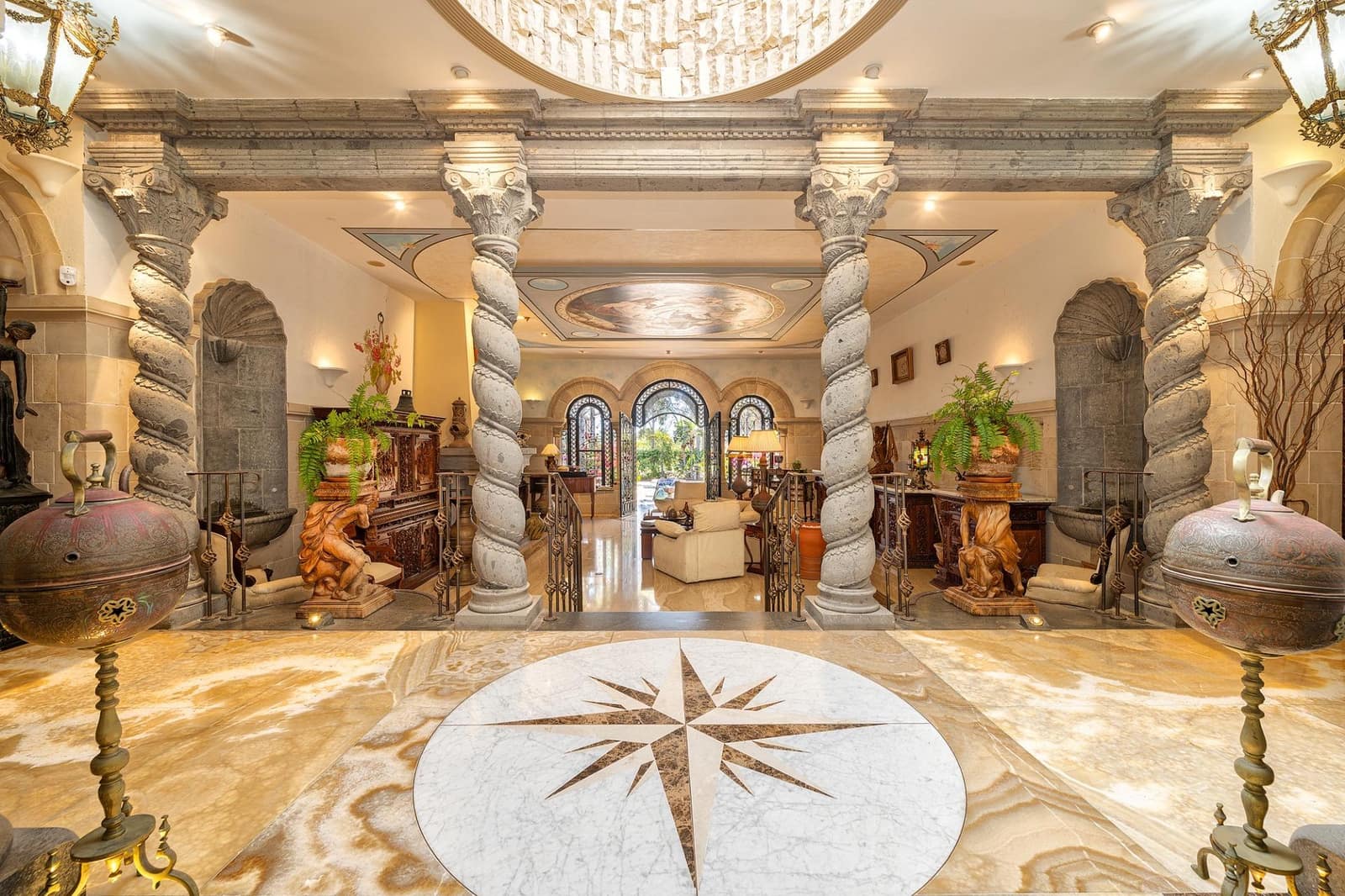 7 sypialnia Willa na sprzedaż w San Bartolome de Tirajana z basenem garażem - 3 900 000 € (Ref: 9119269)