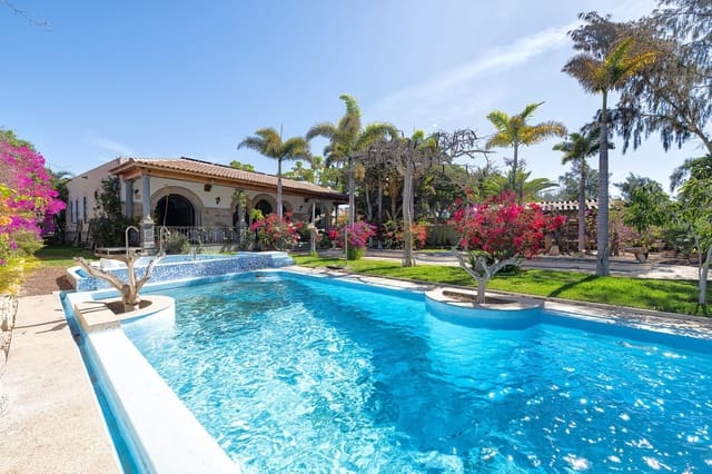 7 soveværelse Villa til salg i San Bartolomé de Tirajana med swimmingpool garage - € 3.900.000 (Ref: 9119269)