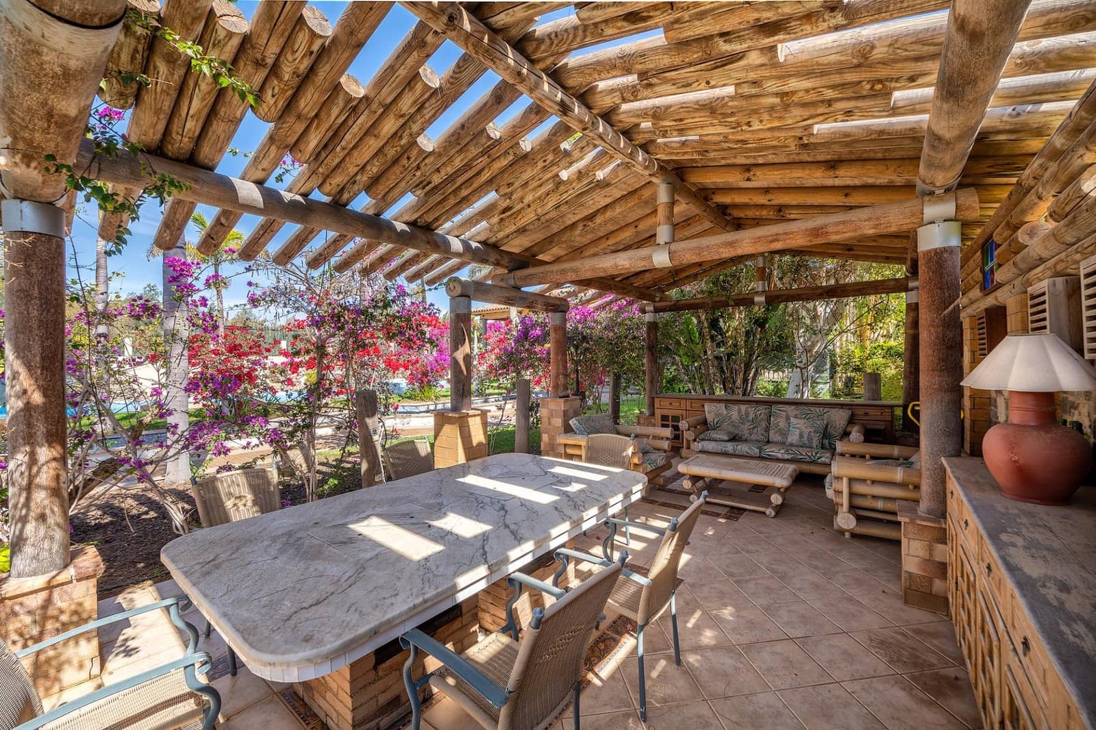 7 sypialnia Willa na sprzedaż w San Bartolome de Tirajana z basenem garażem - 3 900 000 € (Ref: 9119269)