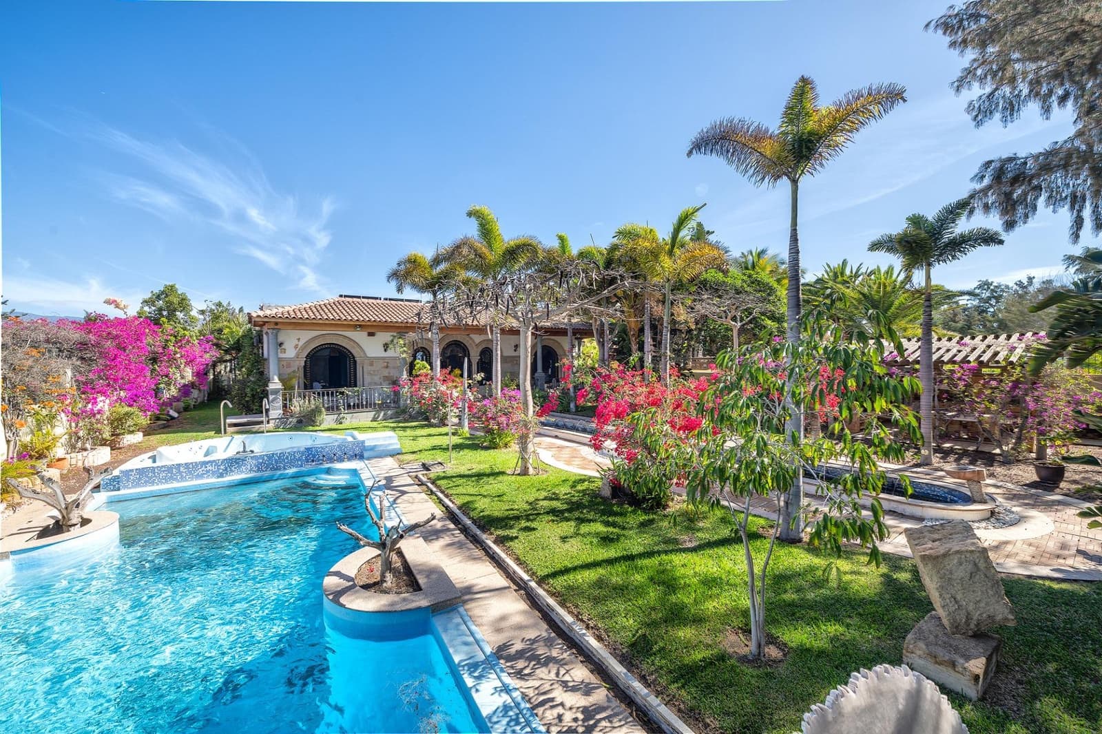 7 sypialnia Willa na sprzedaż w San Bartolome de Tirajana z basenem garażem - 3 900 000 € (Ref: 9119269)