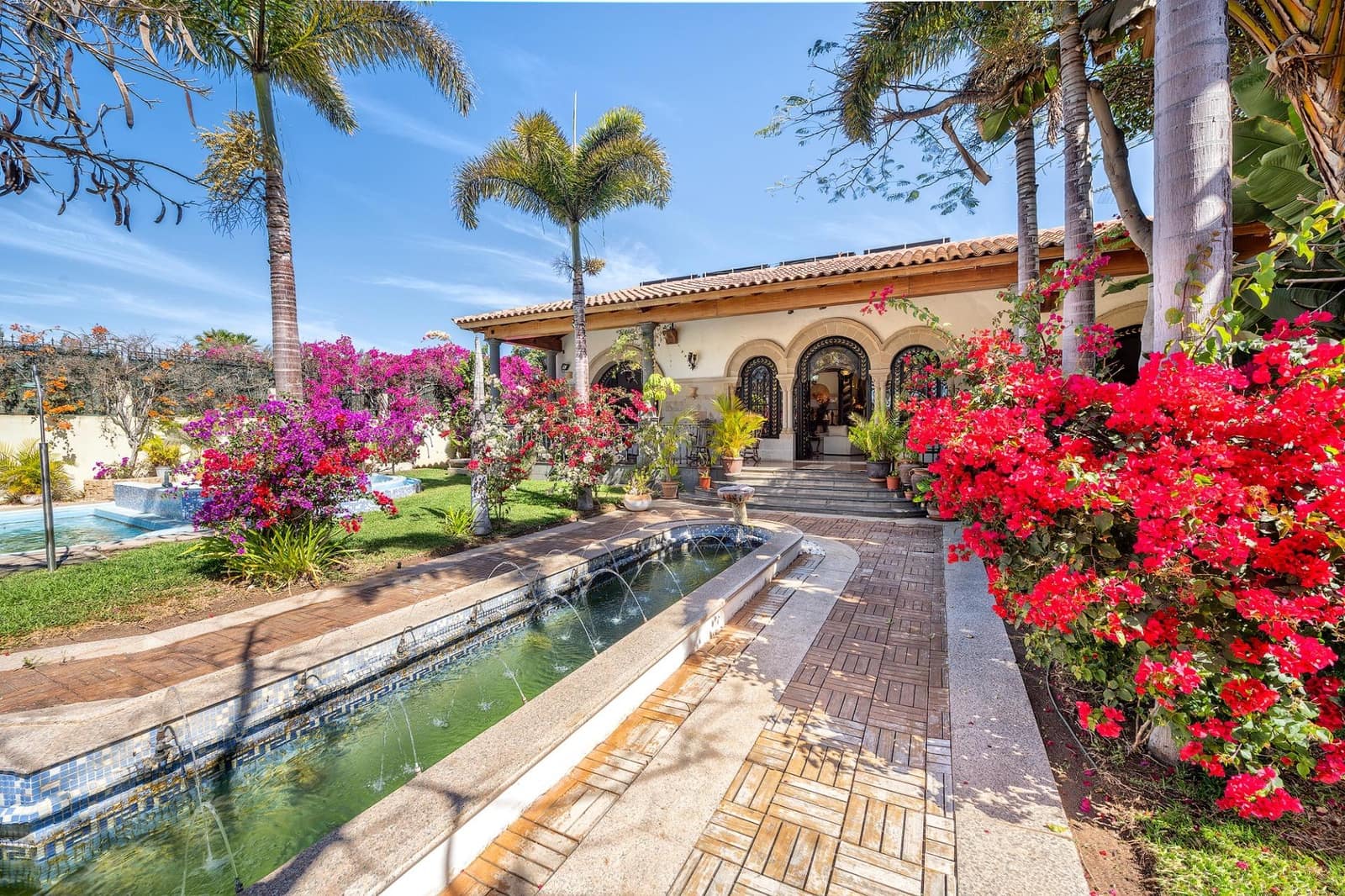 7 sypialnia Willa na sprzedaż w San Bartolome de Tirajana z basenem garażem - 3 900 000 € (Ref: 9119269)