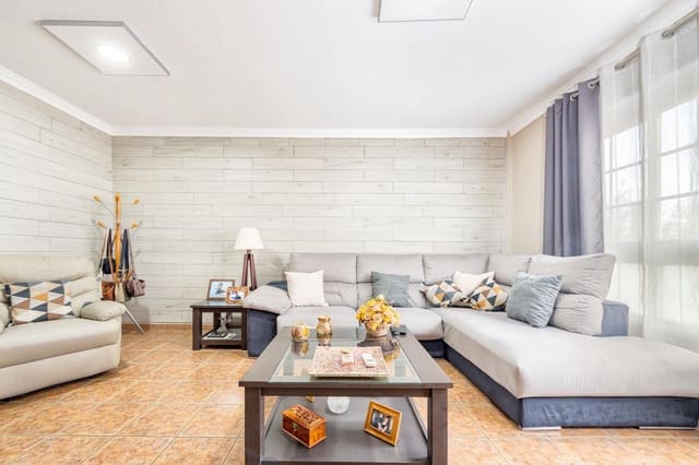 3 soveværelse Byhus til salg i El Tablero, San Bartolomé de Tirajana med garage - € 325.000 (Ref: 9119279)