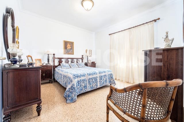 5 chambre Penthouse à vendre à Las Palmas de Gran Canaria - 590 000 € (Ref: 9119280)