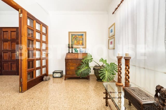 5 chambre Penthouse à vendre à Las Palmas de Gran Canaria - 590 000 € (Ref: 9119280)