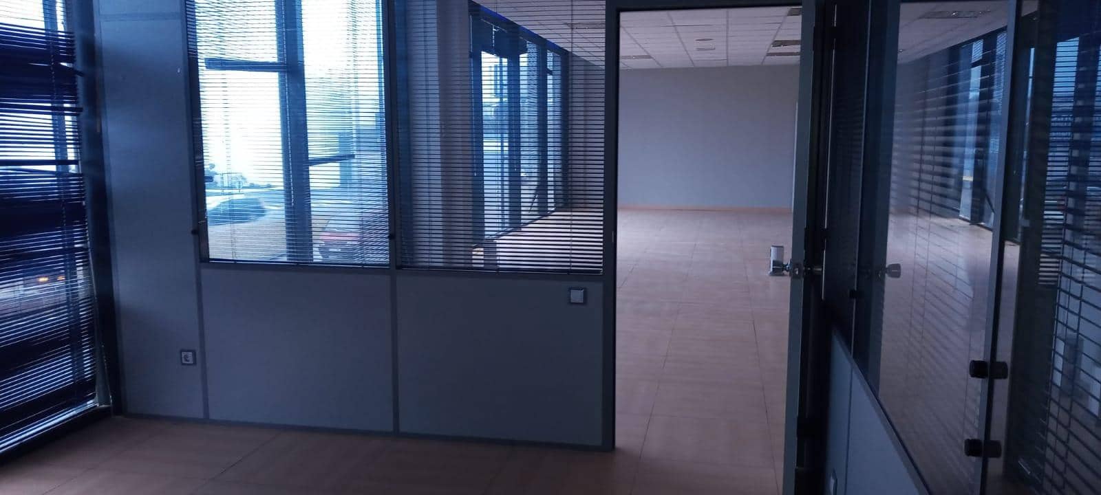 Commerciale da affittare in A Coruna citta - 1.800 € (Rif: 9119281)