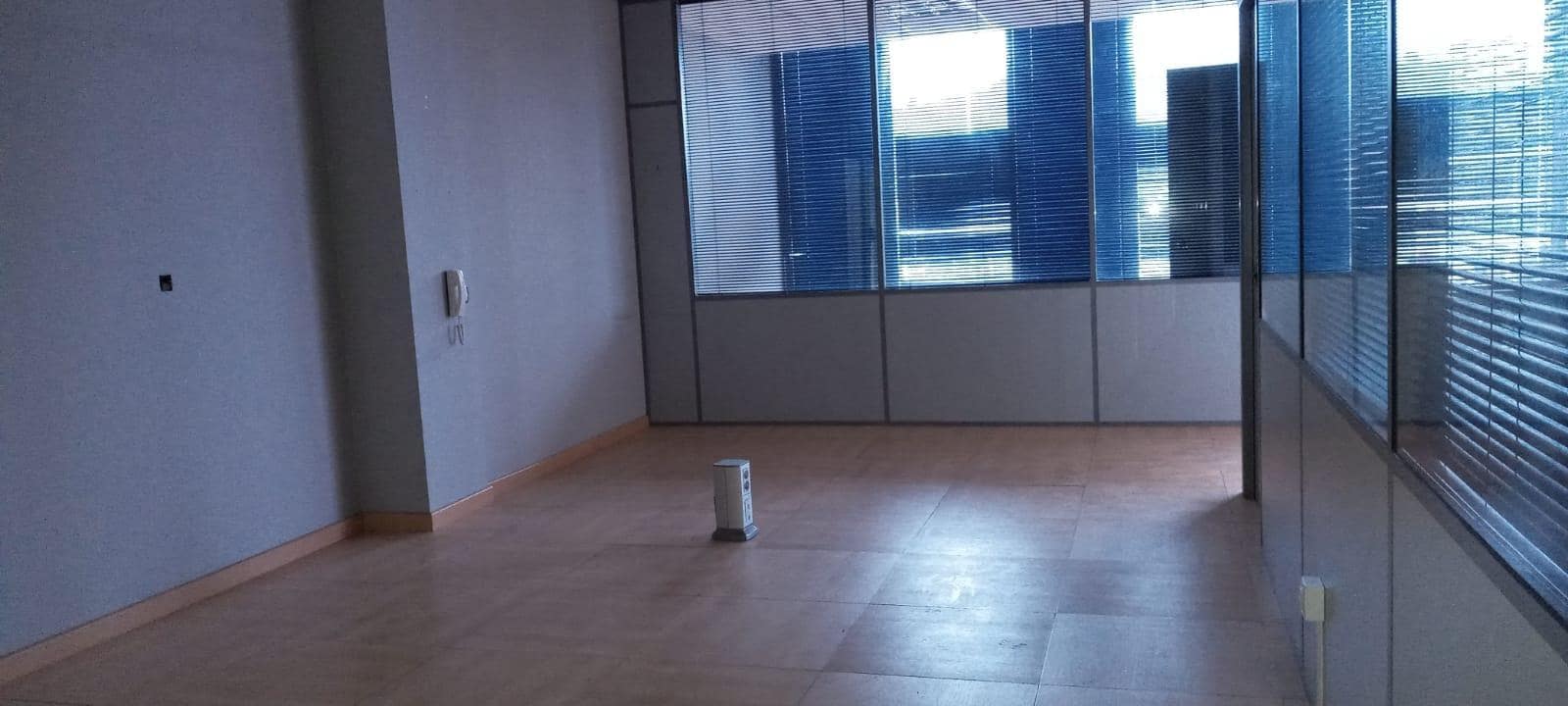 Commerciale da affittare in A Coruna citta - 1.800 € (Rif: 9119281)